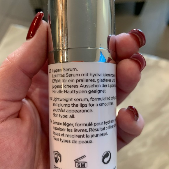 MEDICOSMETICS LIP LINE CORRECTOR LIP SERUM .50 OZ - Picture 2 of 2